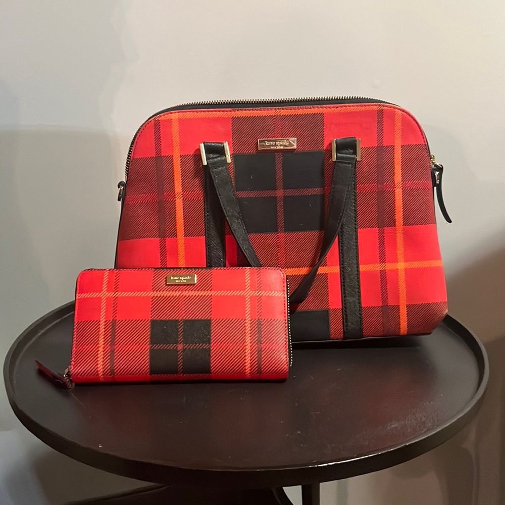 Women’s Kate spade hand bag